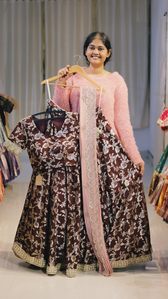 Chocolate Brown & Dusty Pink Floral Half Saree - DP553